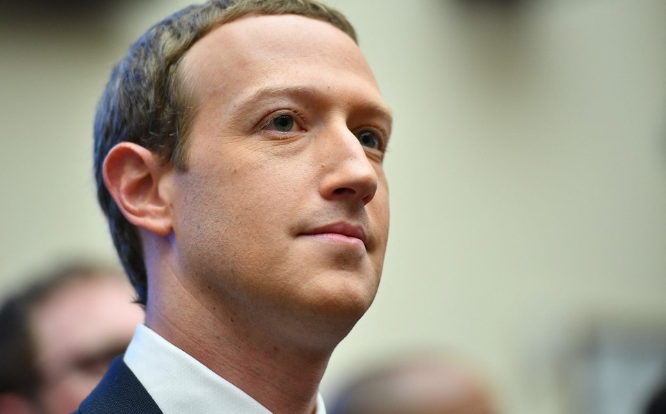 Facebook y Mark Zuckerberg investigados por filtración de datos