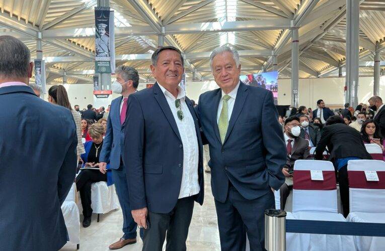 Manuel Bartlett y el Presidente Luis Michel juntos en AIFA.