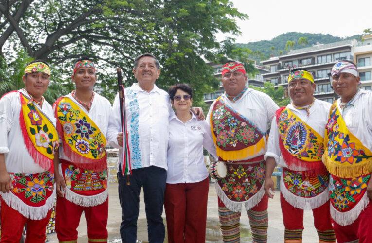 Conmemora Puerto Vallarta a los pueblos indígenas.