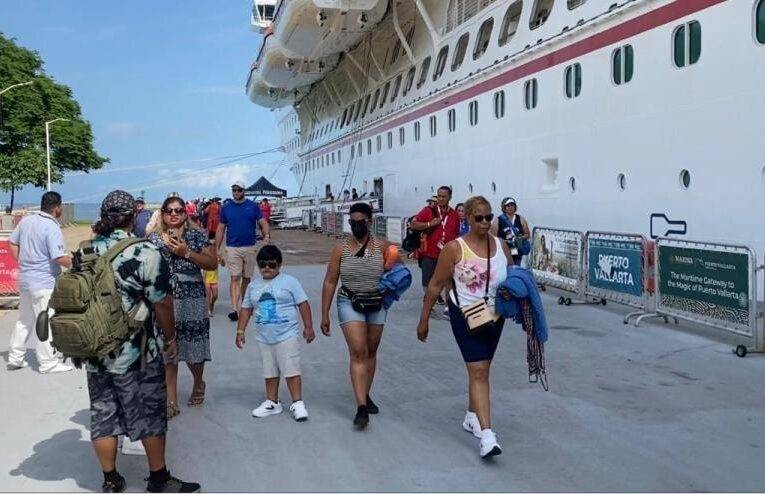 Vallarta recibirá este mes 5 cruceros y 2 buques.