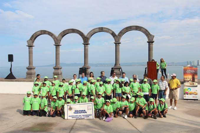 Guardianes del Patrimonio Turístico en Vallarta, se Nombrarán a 100 alumnos que llevaran este bonito cargo.